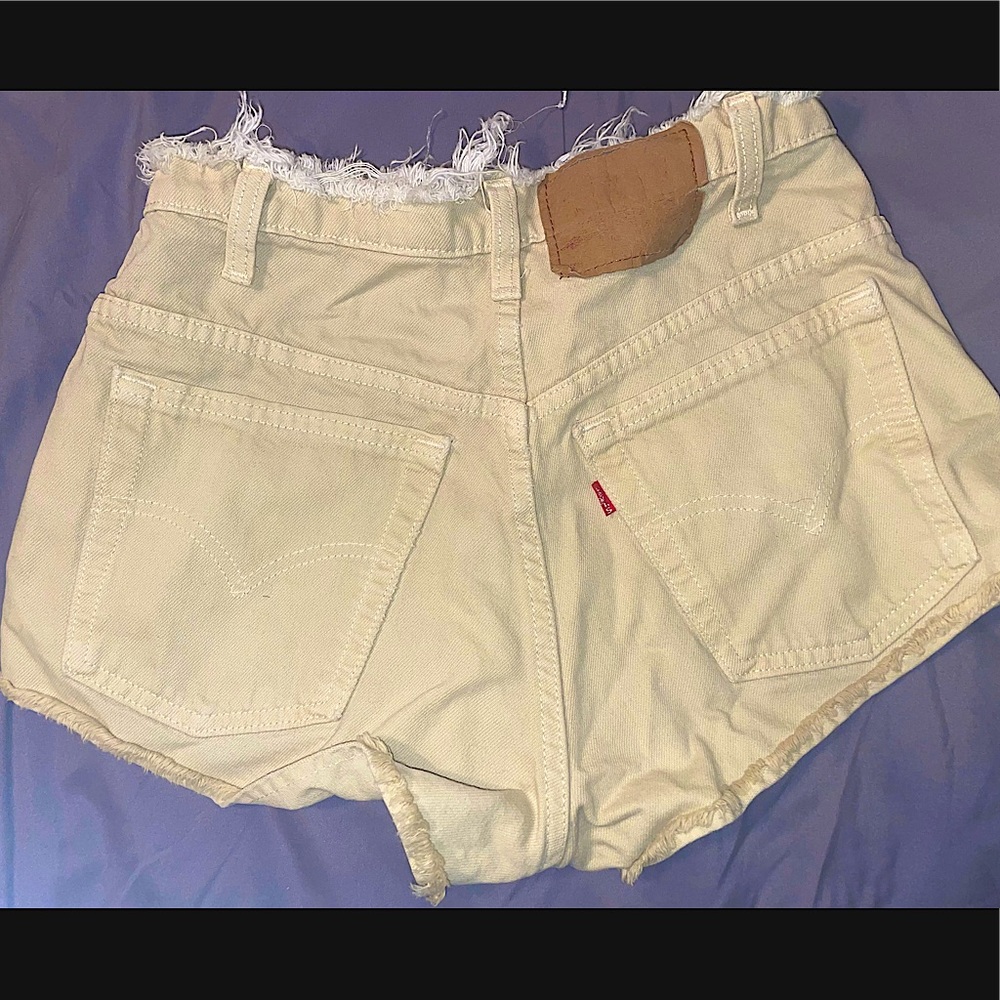Levi Denim Shorts ✨